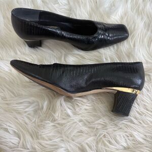 J. Renee‎ Women's Black Pumps 8.5 Gold Accents Square Toe Formal Heel
